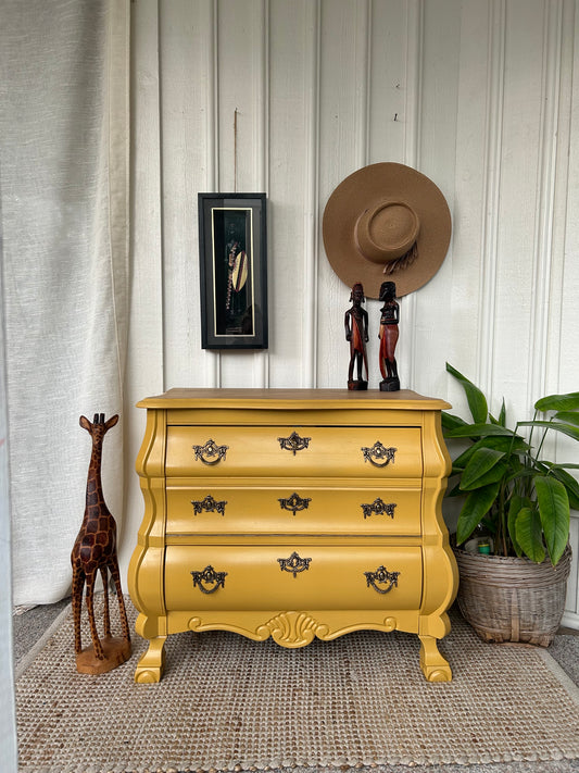 Buikkastje "Mosterd"